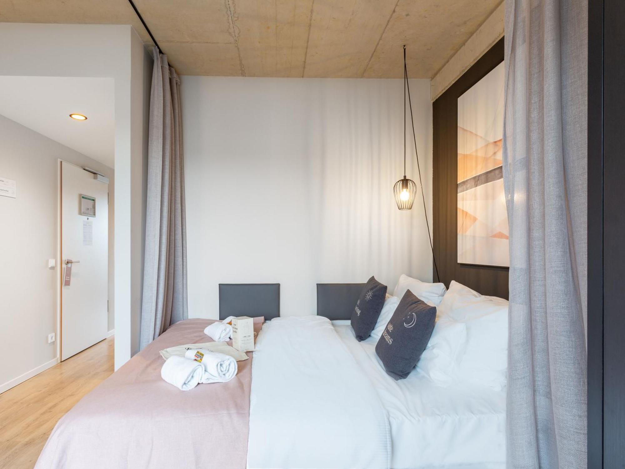 Limehome Duesseldorf Stresemannstrasse - Digital Access Szoba fotó